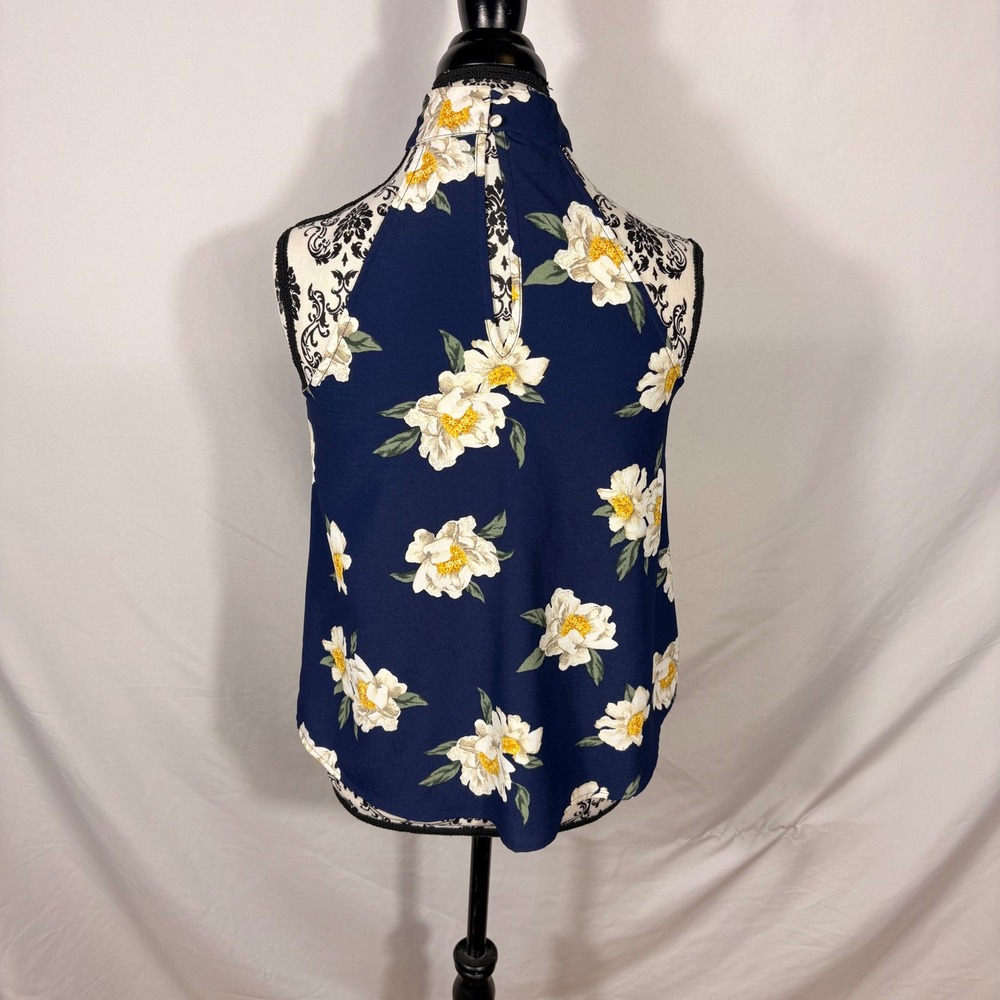 Sweet Wanderer Navy Blue Floral Halter Keyhole Top SJ4028 Small - Picture 3 of 14
